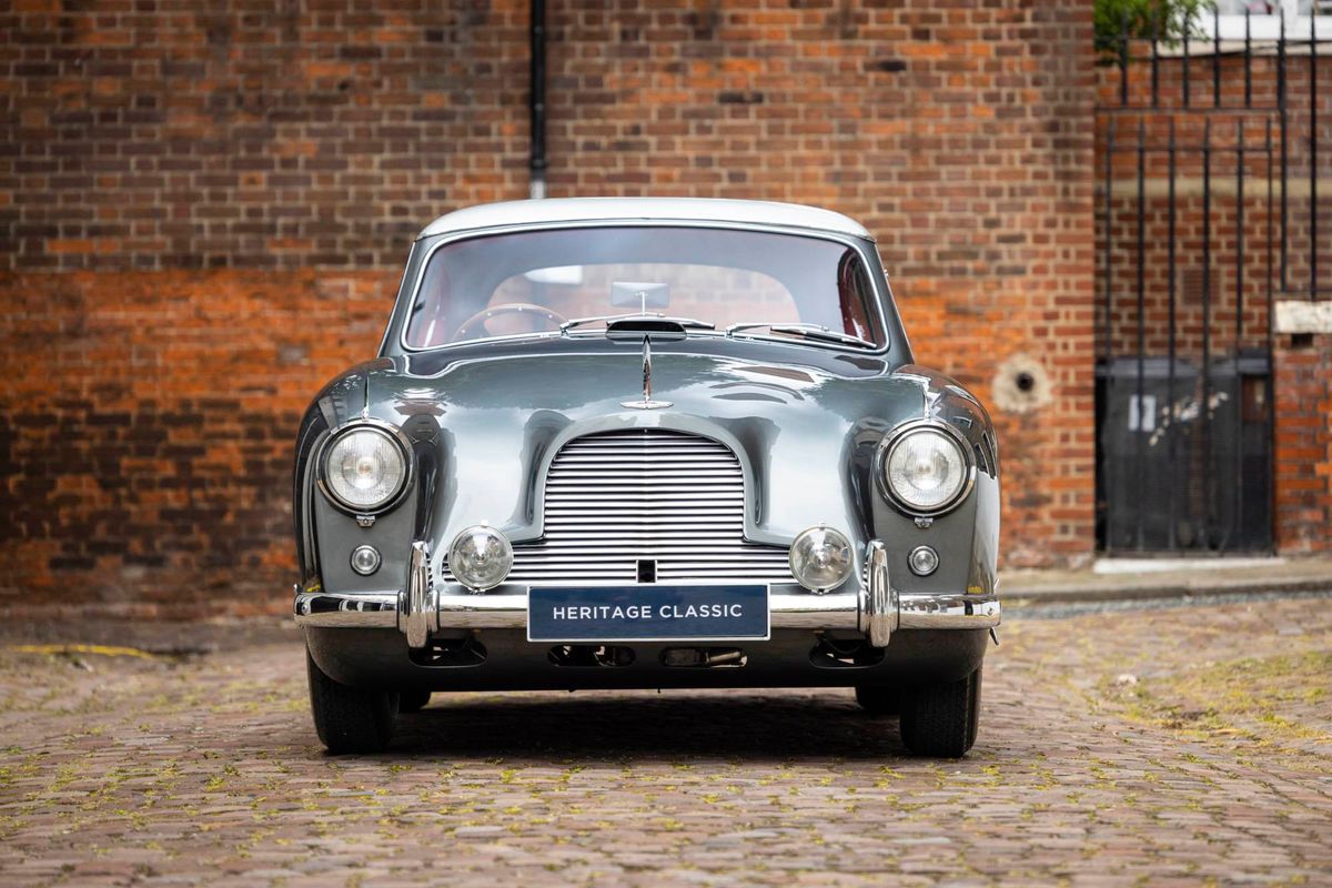 Aston Martin DB2/4 MK II Hardtop Coupé for sale in London at Heritage Classic