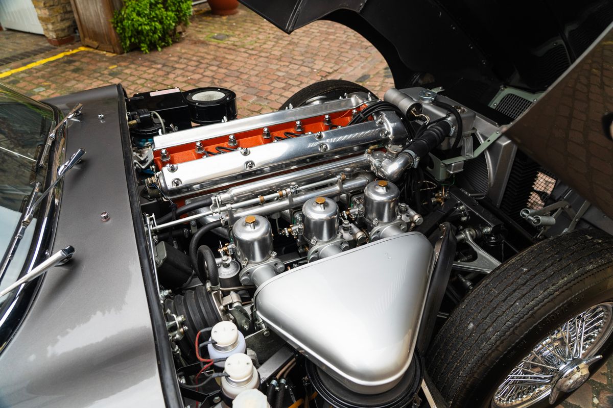1961 Jaguar E-Type Series 1 Roadster 'Outside Bonnet Lock' - 'Flat Floor' for sale in London at Heritage Classic