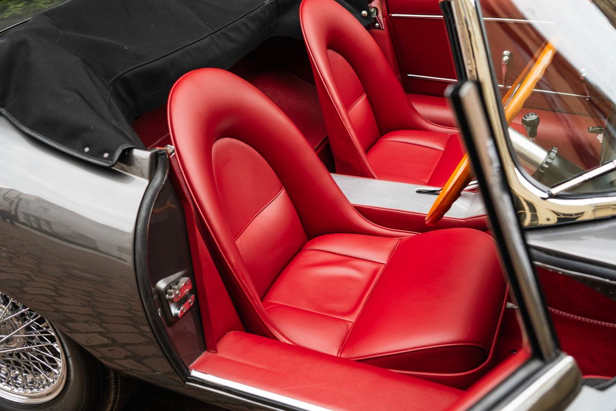 1961 Jaguar E-Type Series 1 Roadster 'Outside Bonnet Lock' - 'Flat Floor' for sale in London at Heritage Classic