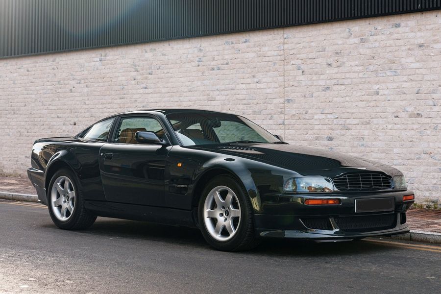 1997 Aston Martin V550