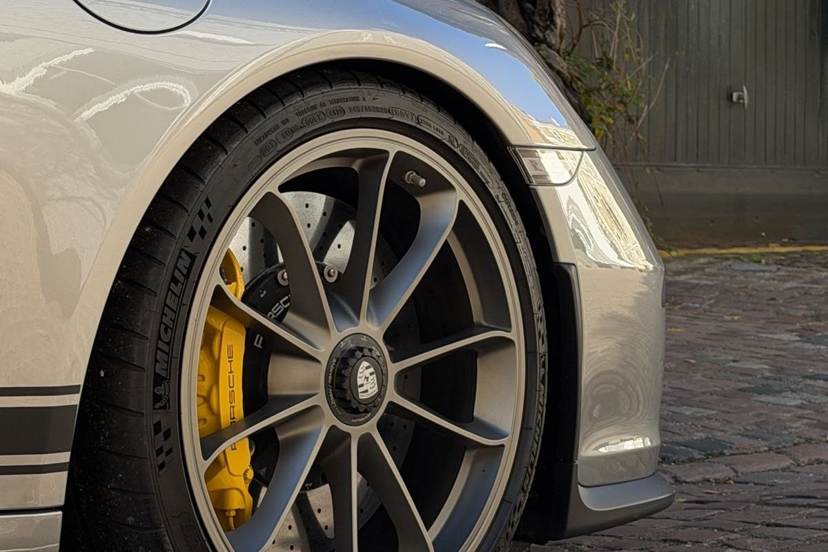 2016 Porsche 911 R 4.0L for sale in London at Heritage Classic